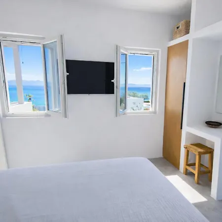 Akoya Pearl - Sea Front Villa *