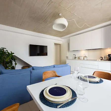 Akoya Pearl - Sea Front Villa Ambelas