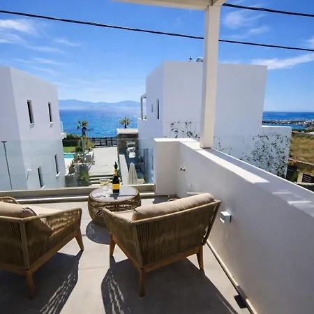 Akoya Pearl - Sea Front Villa