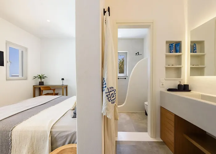 Akoya Pearl - Sea Front Ambelas