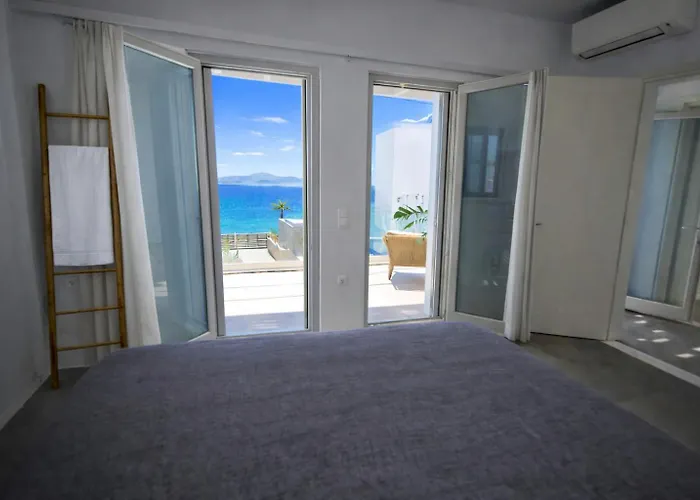 Akoya Pearl - Sea Front Willa Ambelas