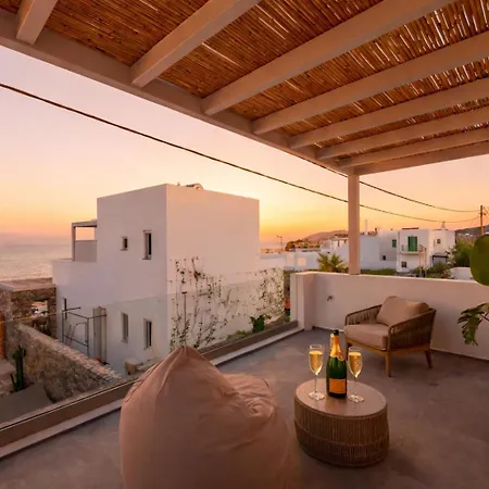 Akoya Pearl - Sea Front Villa