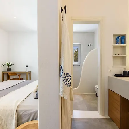 Akoya Pearl - Sea Front Ambelas