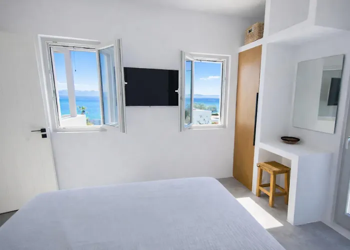 Akoya Pearl - Sea Front Vila *