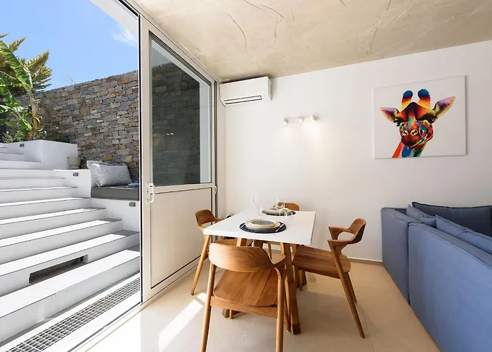 Akoya Pearl - Sea Front Vila *